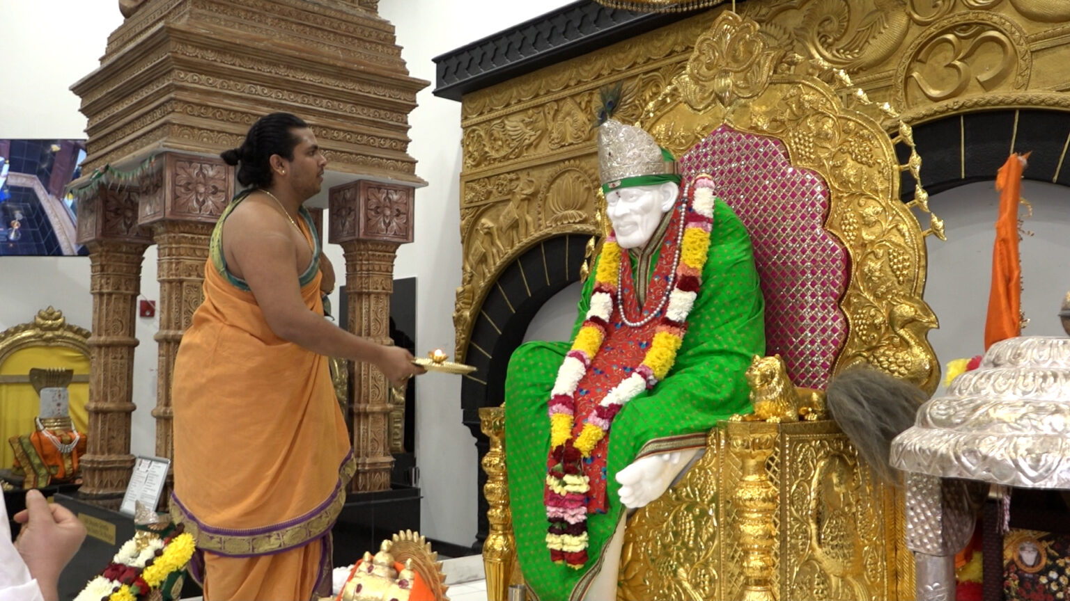 Edison’s Sai Datta Peetham Temple holds prayers, invites devotees and