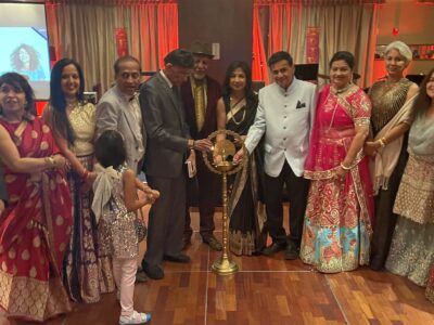 Leaders of AAPI-NJ and high profile guests, including Padma Shri recipient Dr. Sudhir Parikh, at the
lamp-lighting ceremony for AAPI-NJ’s 6th Annual Gala in Somerset, NJ. ALL PHOTOS: ITV Gold